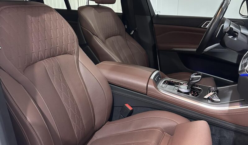 
								BMW X5 40i xDrive M Package full									
