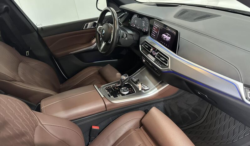 
								BMW X5 40i xDrive M Package full									