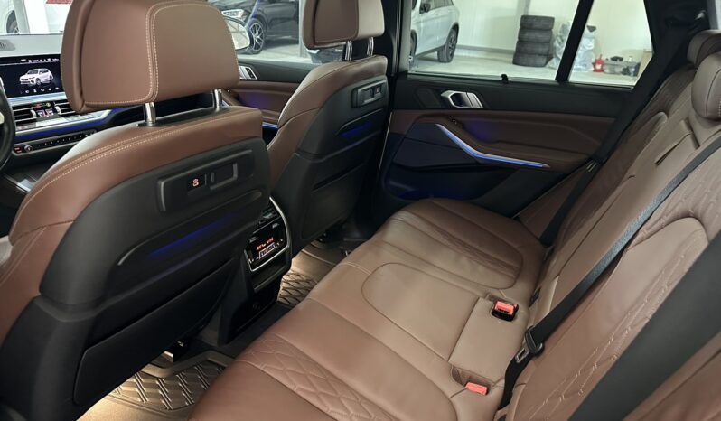 
								BMW X5 40i xDrive M Package full									