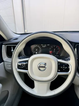 
										Volvo XC60 T6 Inscription full									