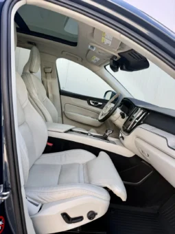 
										Volvo XC60 T6 Inscription full									