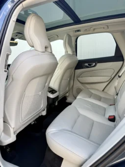 
										Volvo XC60 T6 Inscription full									