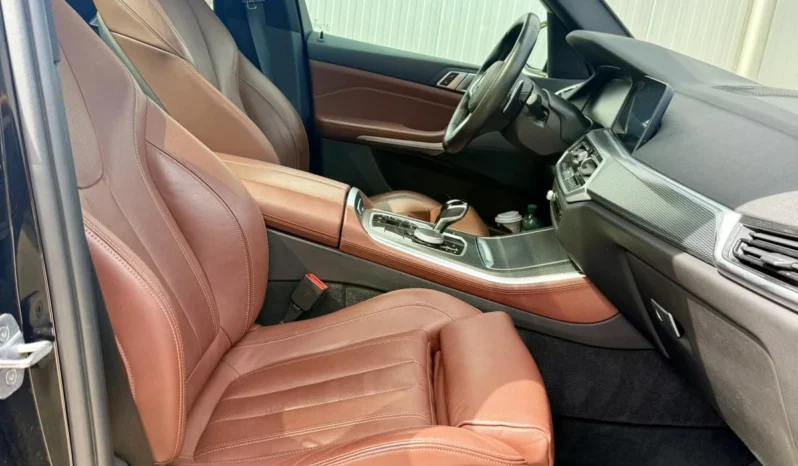 
								BMW X5 40i xDrive M package full									