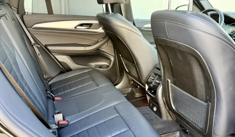 
								BMW X3 M40i xDrive full									