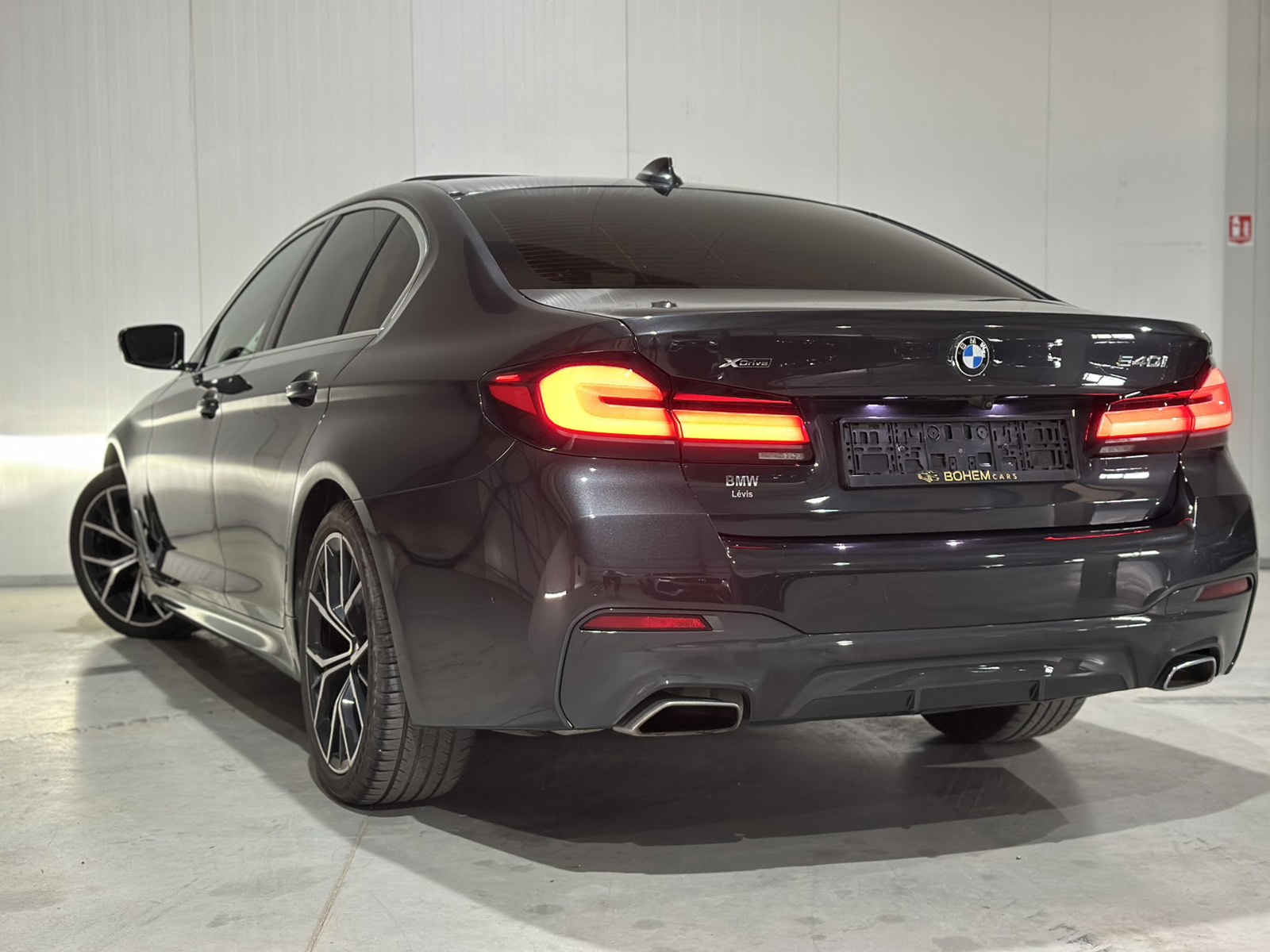 BMW 540 xDrive M Package