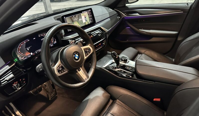 
								BMW 540 xDrive M Package full									