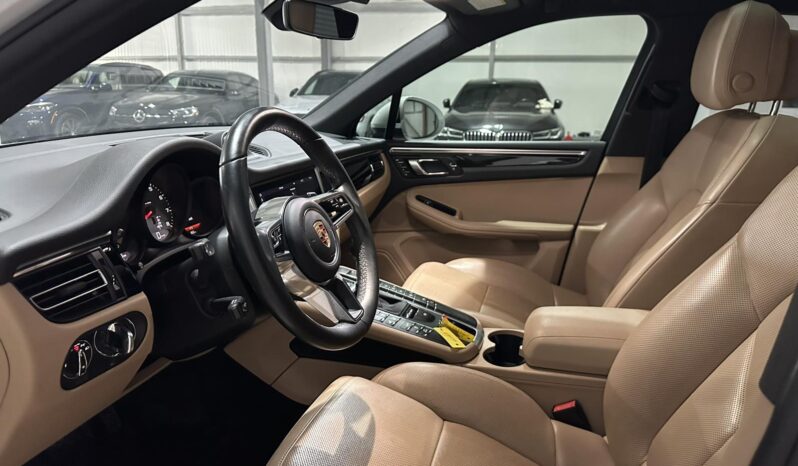 
								Porsche Macan S 30T full									