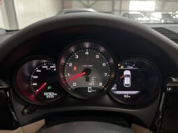
										Porsche Macan S 30T full									
