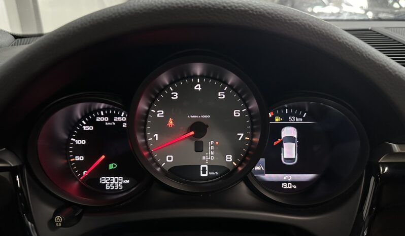 
								Porsche Macan S 30T full									