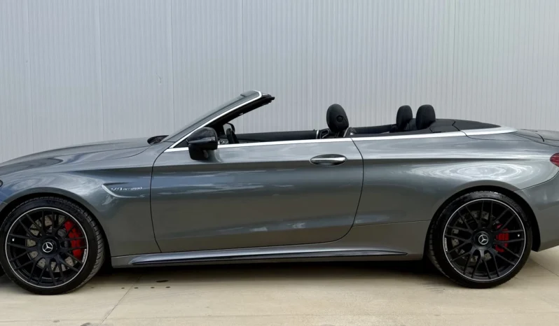 
								Mercedes-Benz C 63 AMG S Cabriolet full									