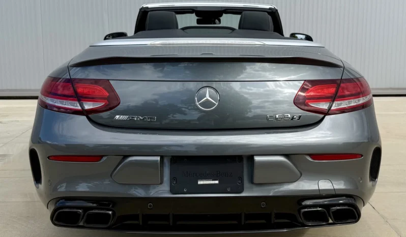 
								Mercedes-Benz C 63 AMG S Cabriolet full									