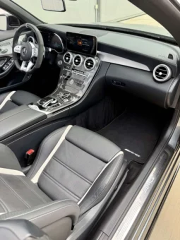
										Mercedes-Benz C 63 AMG S Cabriolet full									