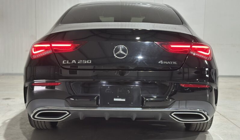 
								Mercedes-Benz CLA 250 AMG Line full									