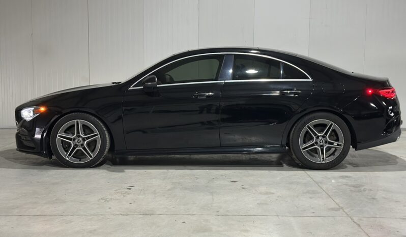 
								Mercedes-Benz CLA 250 AMG Line full									