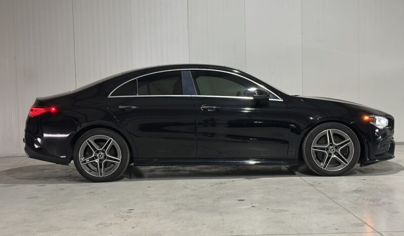 
								Mercedes-Benz CLA 250 AMG Line full									