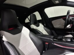 
										Mercedes-Benz CLA 250 AMG Line full									