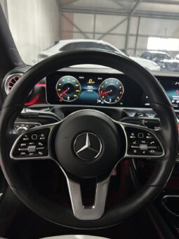 
										Mercedes-Benz CLA 250 AMG Line full									
