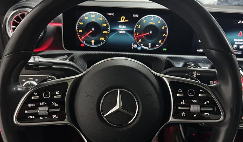 
								Mercedes-Benz CLA 250 AMG Line full									