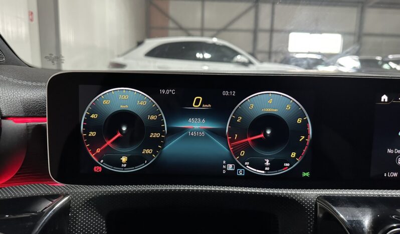 
								Mercedes-Benz CLA 250 AMG Line full									